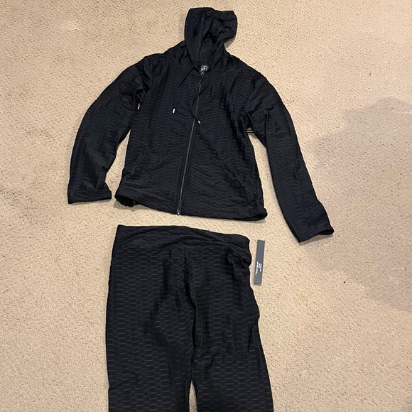 TikTok legging and jacket set- 2x / 3x - Picture 3 of 8